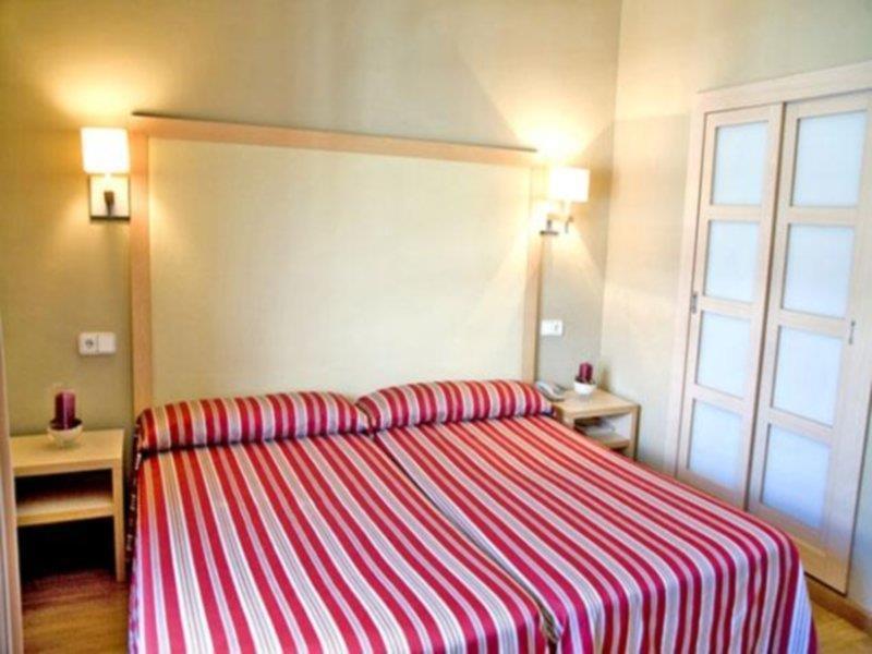Crisol Riosol Hotel Leon Phòng bức ảnh